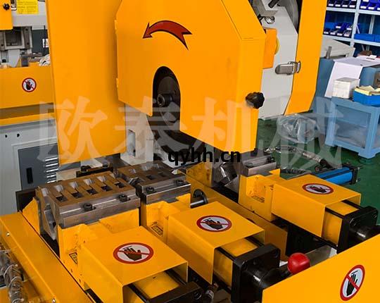 425伺服(fu)全(quan)自(zi)動(dong)切管(guan)機