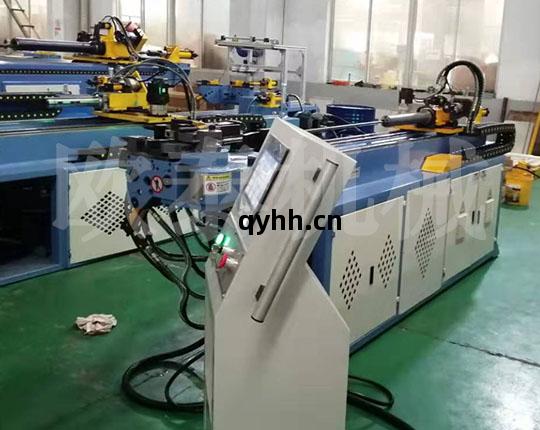 25CNC全自(zi)動數(shu)控(kong)彎(wan)管(guan)機(ji)