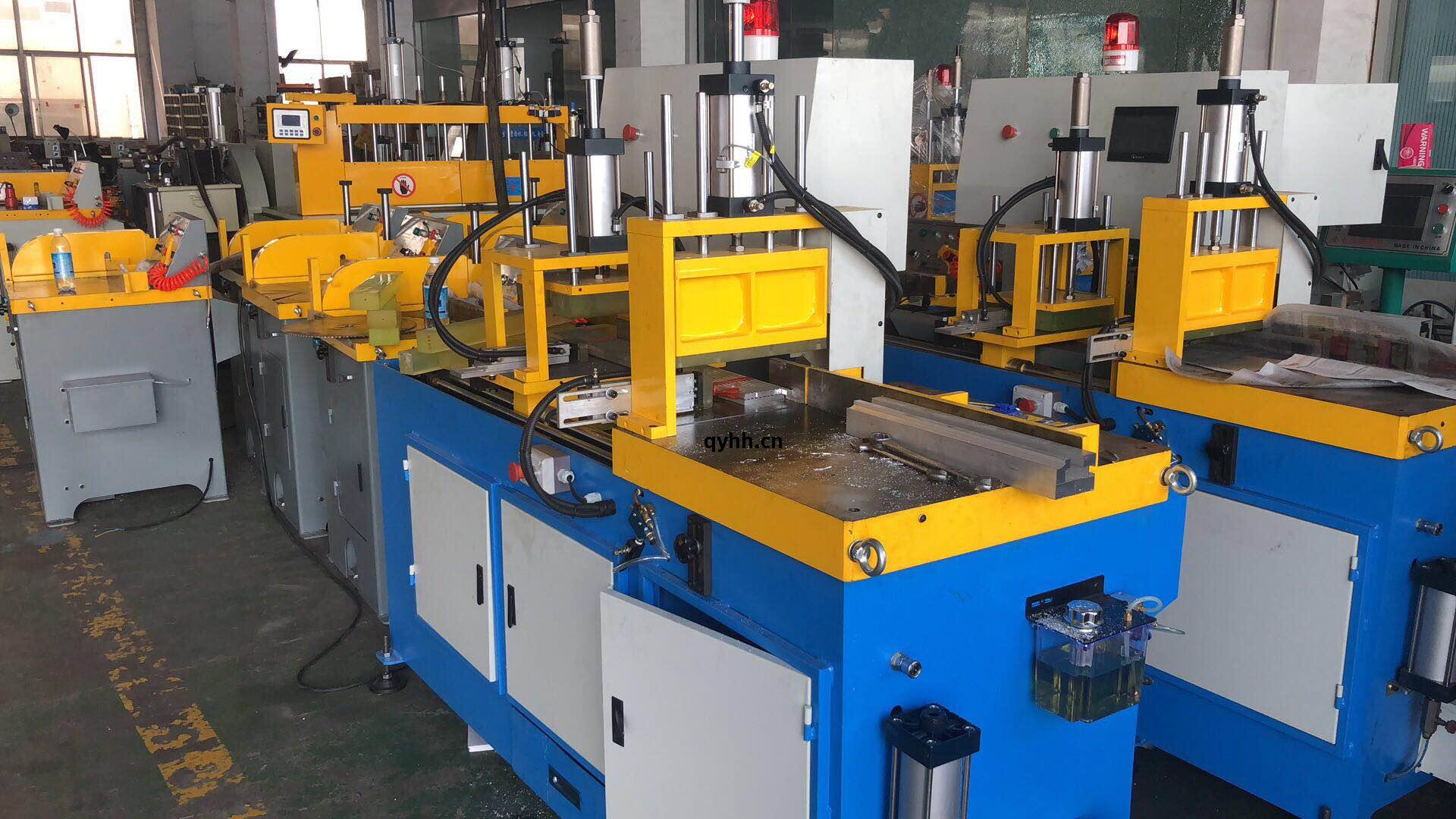 OT-455全自動(dong)鋁型材切(qie)割機